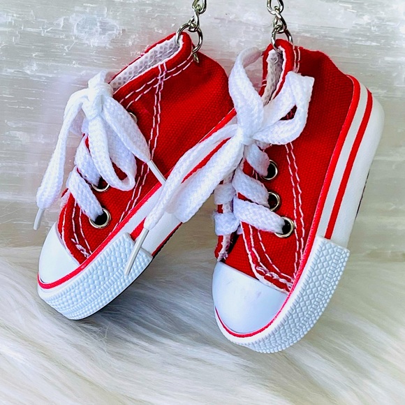- Accessories - MINI SNEAKER KEYRINGS 2 RED party favors running shoes Athlete Trainers party
